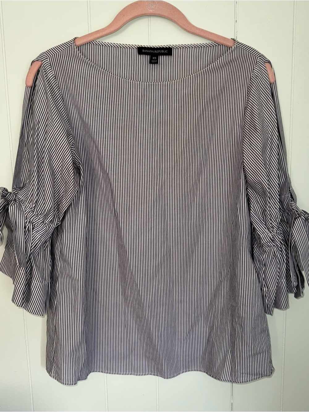 Banana Republic Navy & White Pinstripe Tie-Sleeve Blouse